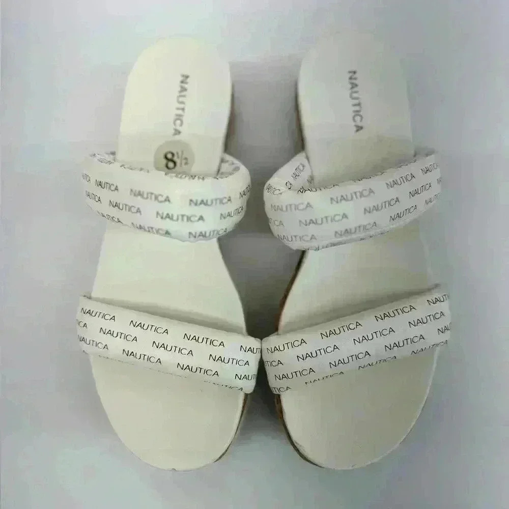 NÁUTICA WHITE SANDALS SIZE 8.5